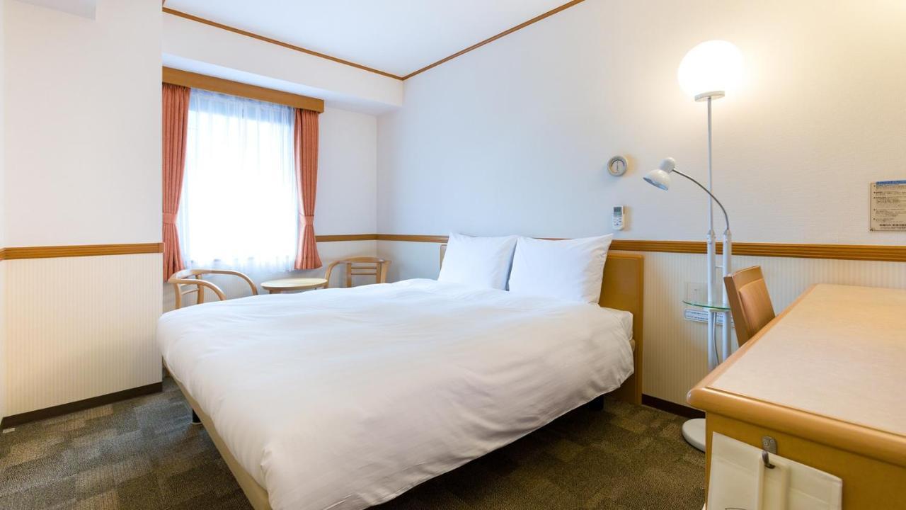 Toyoko Inn Sasebo Ekimae Exterior foto